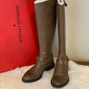 Donald J Pilner Vive Riding Boots